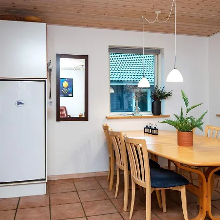 6 Person Holiday In Kib K * Skarrild